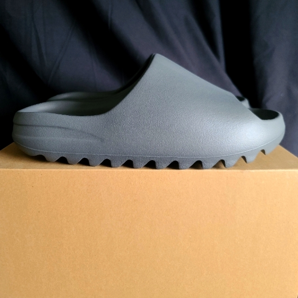 Adidas Yeezy Slide Granite